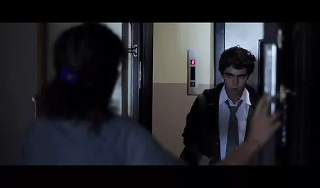 Леді ghjcnj gjhyj Уне між Франсез де Париж